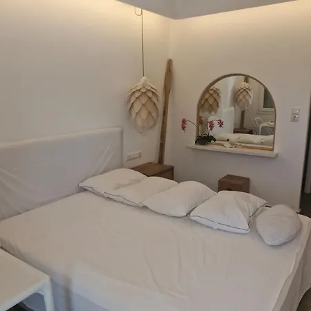 Melissa 3* Naousa (Paros)